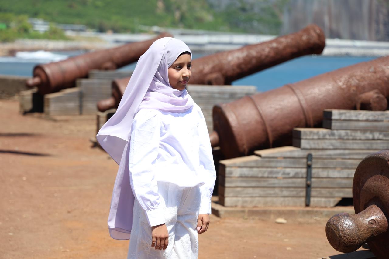 Premier Pas — Sania El Kebbachi